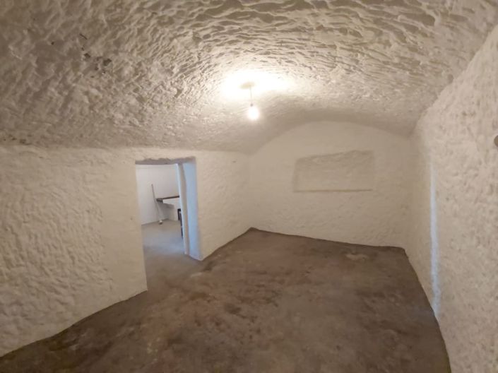 Image No.36-4 Bed House for sale