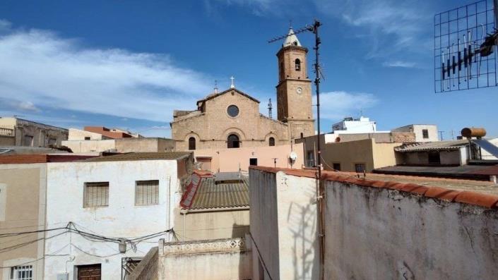 Image No.1-5 Bed House for sale