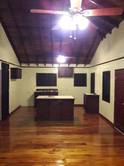 Image No.3-Maison de 2 chambres à vendre à Corozal