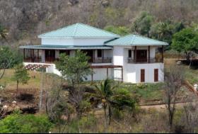 Image No.4-15 Bed Commercial for sale