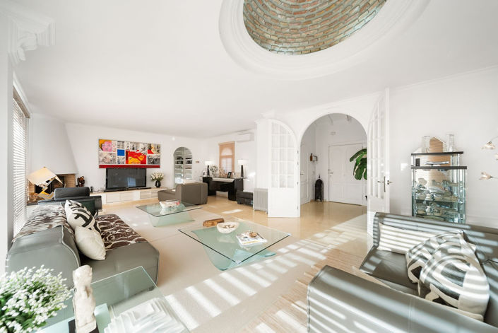 Image No.11-4 Bed Villa for sale