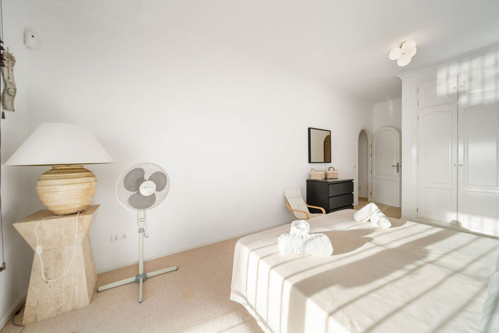 Image No.30-4 Bed Villa for sale