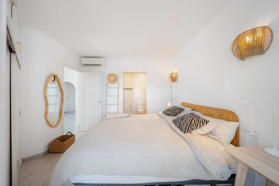 13-5fd73dea700db77384c091ca9818b1a9