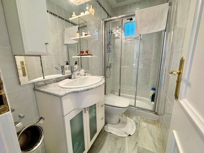 Image No.17-2 Bed Apartment for sale