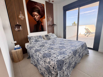 13-5fd73dea700db77384c091ca9818b1a9