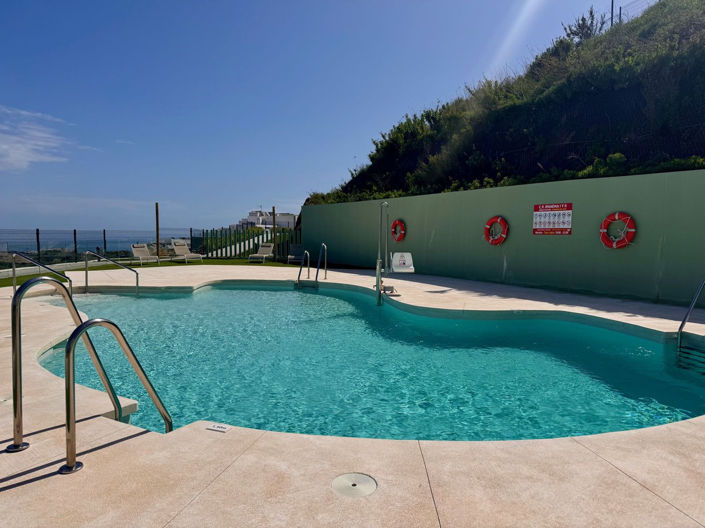 Image No.20-3 Bed Apartment for sale