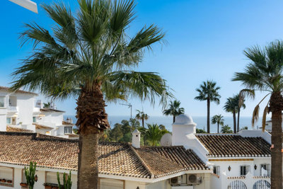 10-bb915d1cb19341576dcdc994b81ab9c5