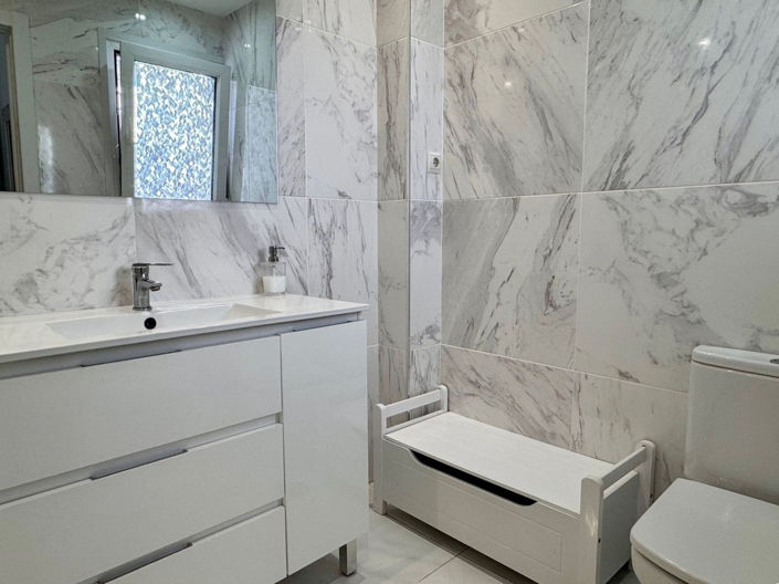 Image No.19-Appartement de 2 chambres à vendre à Calahonda