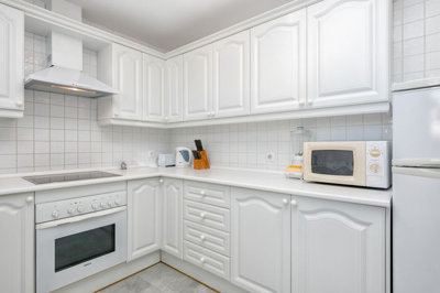 12-53013098fcab6c38b1379cd33298e050