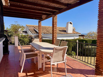 13-5fd73dea700db77384c091ca9818b1a9