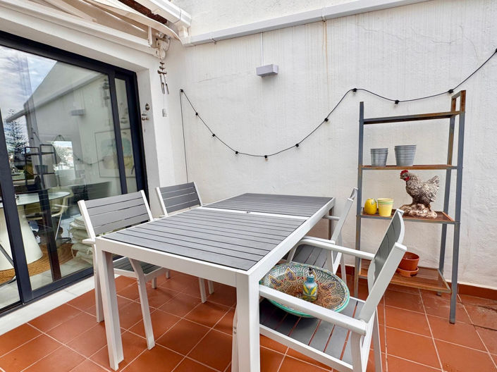 Image No.12-2 Bed Apartment for sale