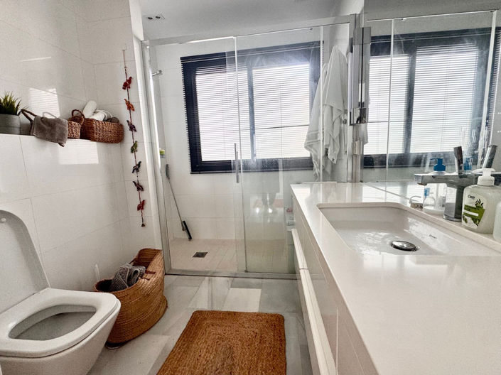 Image No.16-2 Bed Apartment for sale