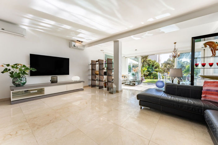 Image No.8-4 Bed Villa for sale