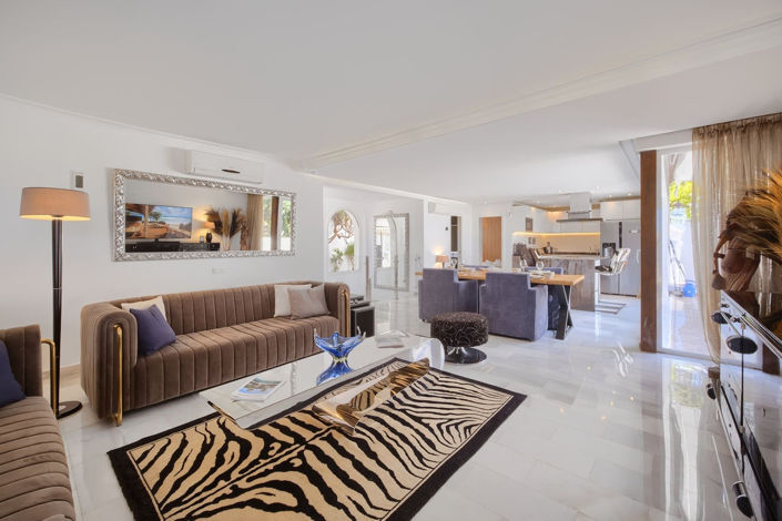 Image No.3-4 Bed Villa for sale