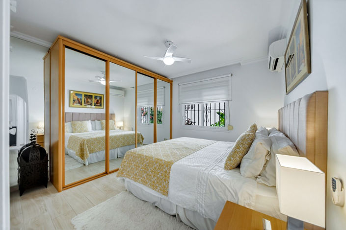 Image No.27-5 Bed Villa for sale