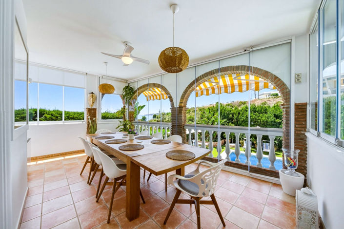 Image No.8-5 Bed Villa for sale