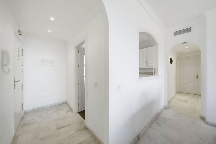 Image No.15-3 Bed Apartment for sale