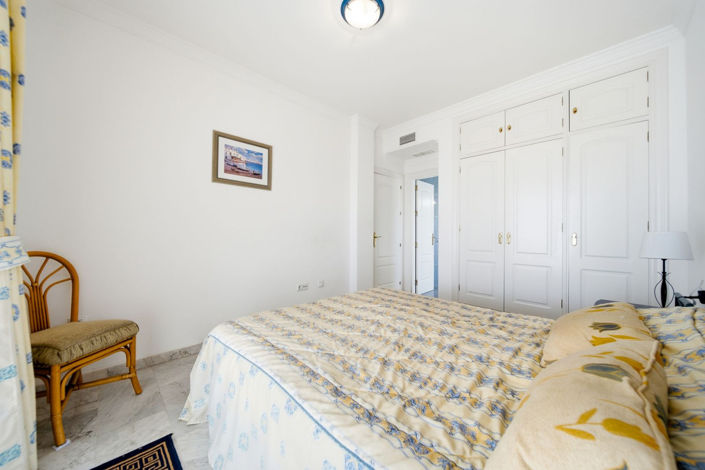 Image No.17-3 Bed Apartment for sale