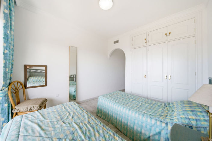 Image No.20-3 Bed Apartment for sale