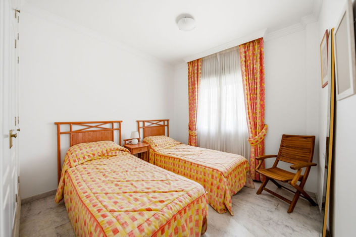 Image No.24-3 Bed Apartment for sale