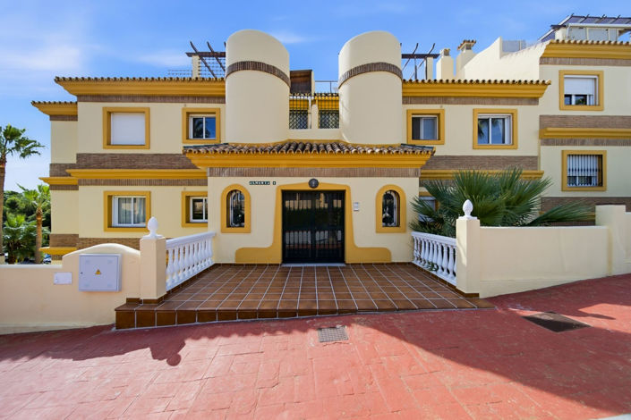 Image No.26-3 Bed Apartment for sale