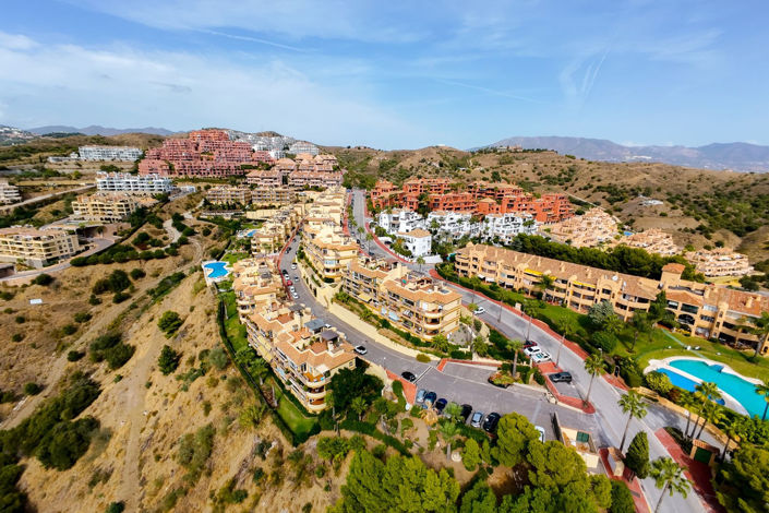 Image No.30-3 Bed Apartment for sale