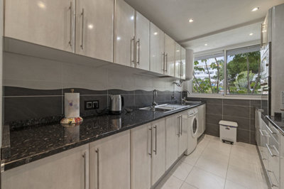 b98le8d7m9k3degpefzhs0lif8u4xzvzhwxtmggyekxx9