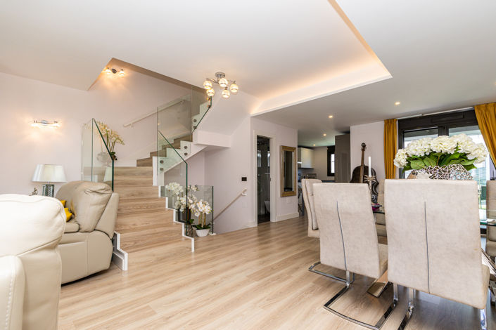 Image No.18-3 Bed House for sale