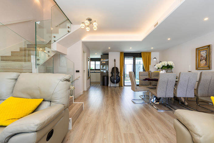 Image No.3-3 Bed House for sale