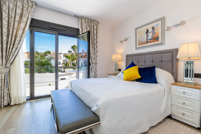 Image No.5-3 Bed House for sale