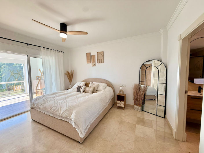 Image No.5-3 Bed Villa for sale