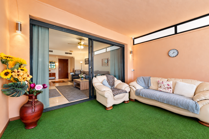Image No.17-2 Bed Property for sale