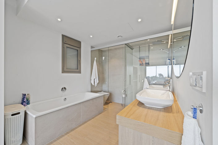 Image No.12-3 Bed House for sale