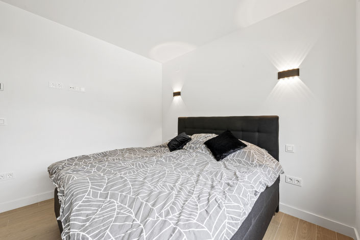 Image No.18-3 Bed House for sale