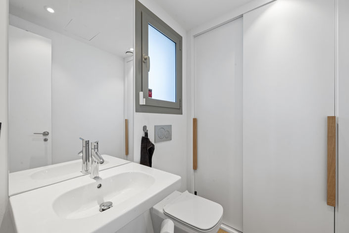 Image No.37-3 Bed House for sale