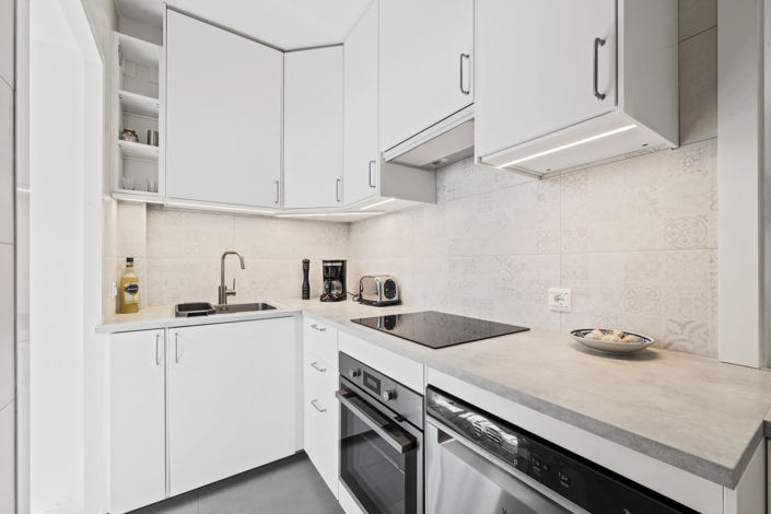 Image No.11-2 Bed Property for sale