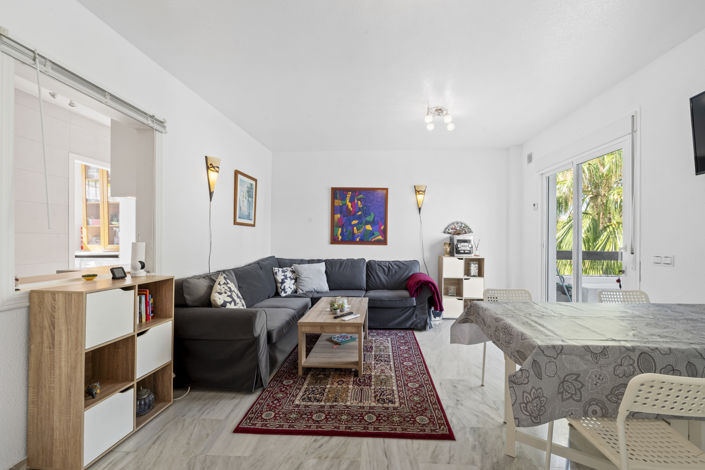 Image No.18-2 Bed Property for sale