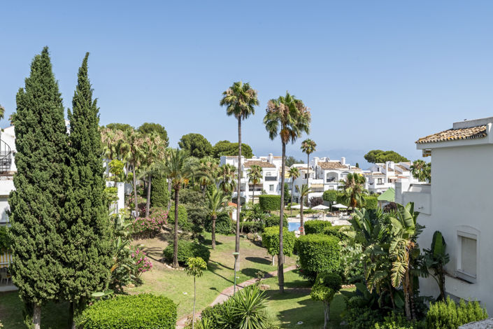 Image No.21-2 Bed Property for sale