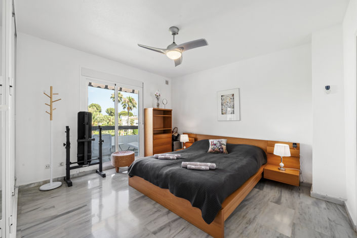 Image No.4-2 Bed Property for sale