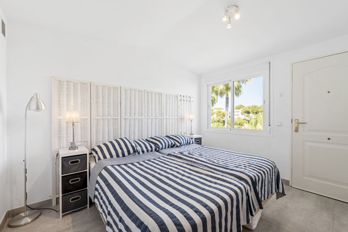 Image No.8-2 Bed Property for sale