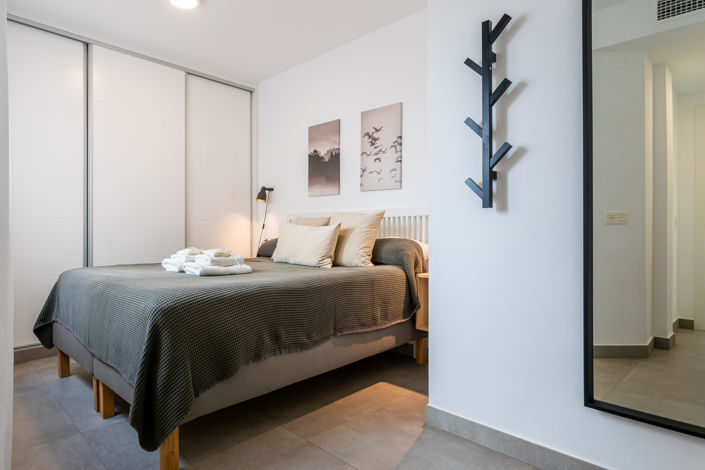 Image No.22-17 Bed Property for sale