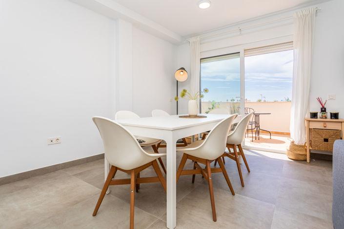 Image No.37-17 Bed Property for sale