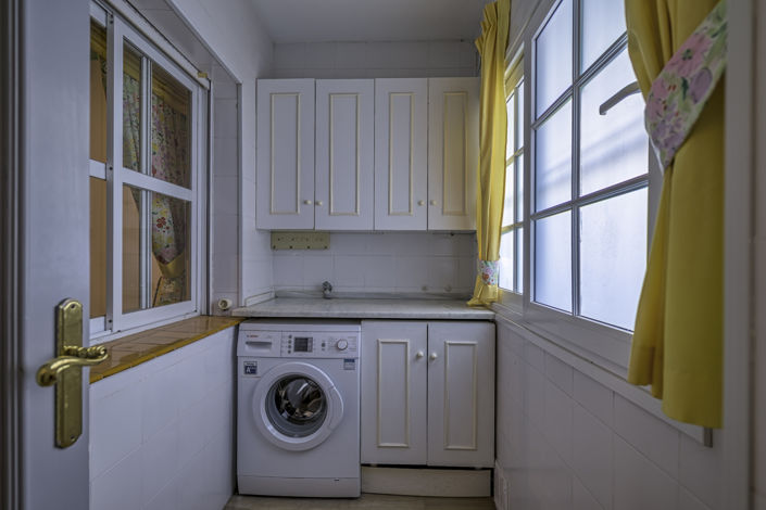 Image No.19-4 Bed Property for sale