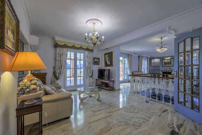 Image No.25-4 Bed Property for sale