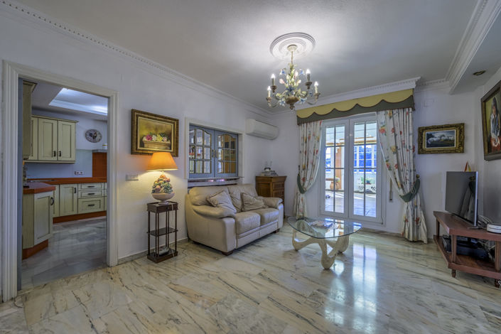 Image No.27-4 Bed Property for sale