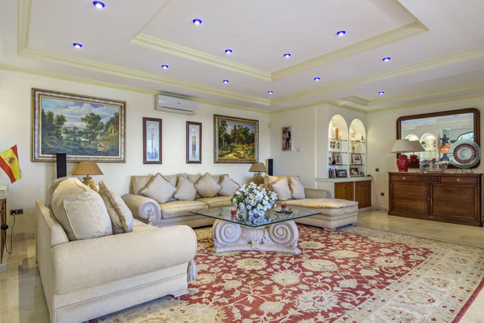 Image No.13-7 Bed Villa for sale