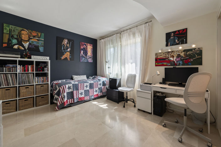 Image No.15-3 Bed Townhouse for sale