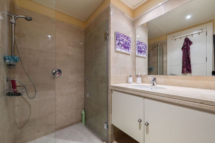 Image No.17-3 Bed Townhouse for sale