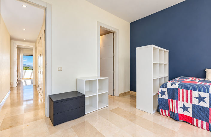 Image No.18-3 Bed Townhouse for sale