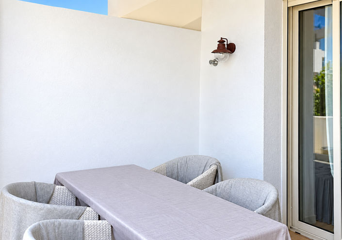 Image No.24-3 Bed Townhouse for sale